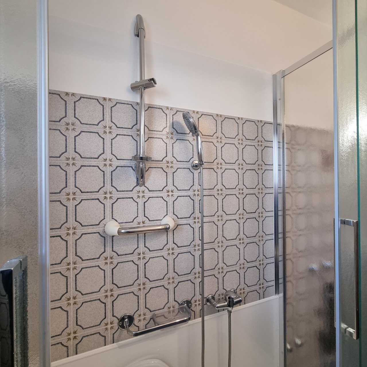 ... , Appartamento vendita, 6648 Minusio